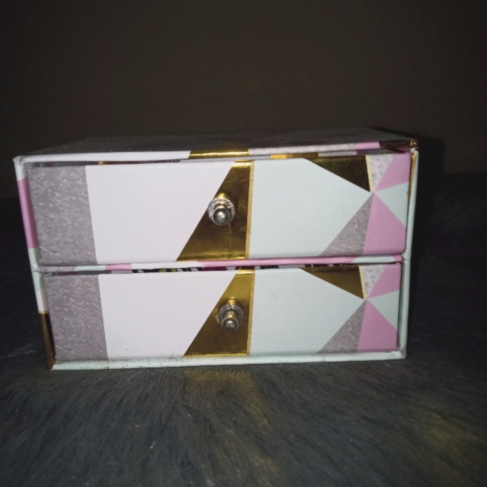 TARASPOSHMARK CUTE DESK ACCESSORY